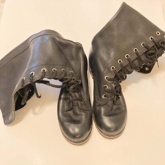 FRYE - Picture 1 of 5